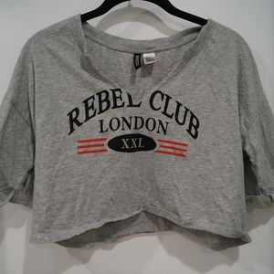 H & M  rebel club London tshirt